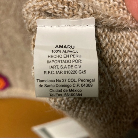 AMARU Sz OS 100% Alpaca Poncho  w/ Crochet Appliqués - Picture 5 of 6